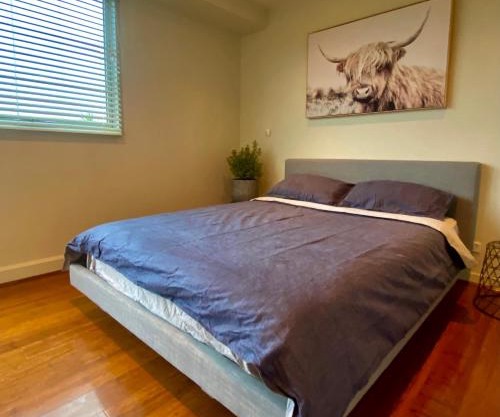 Beautiful 1-Bed in St Kilda w Parking & Terrace