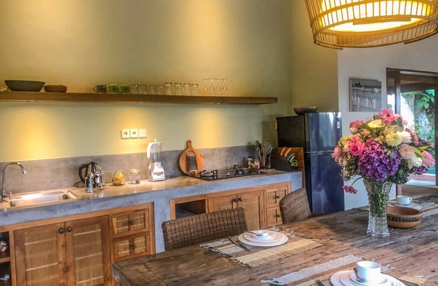 Beautiful 2 bedrooms villa, just 3,5 km north of Ubud downtown.