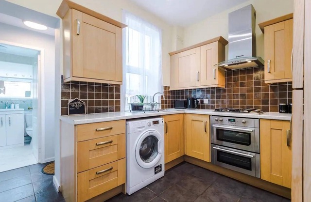 Beautiful 2Bed House near Pinderfield Hospital