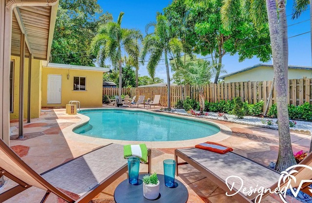 Beautiful 4 BR with Private Heated Pool