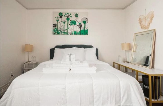 Beautiful and Workspace and Parking