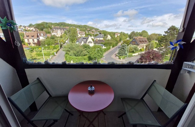 Beautiful apartment with 3 balconies