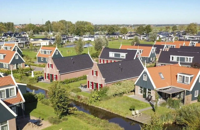 Beautiful apartment in villa for 4 guests with WIFI, TV, terrace and parking