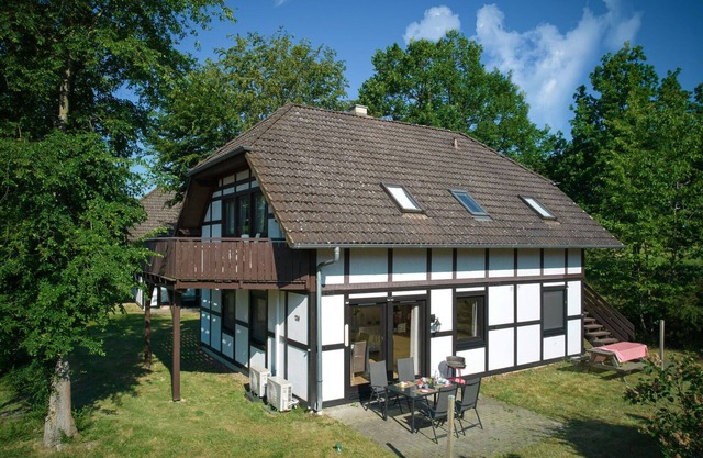Beautiful apartment in villa for 4 guests with WIFI, TV, terrace and pets allowed