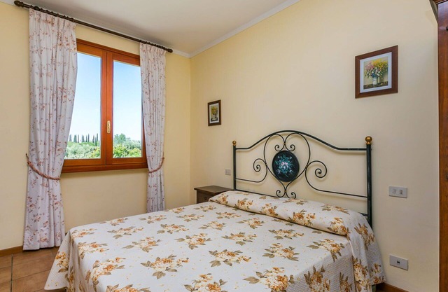 Beautiful apartment for 2 people with WIFI, A/C, pool, TV and pets allowed