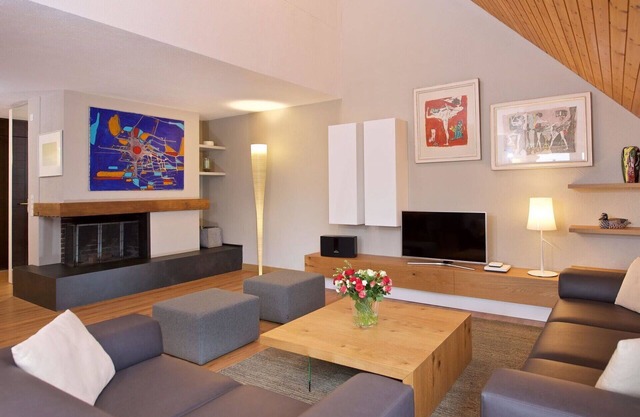 Beautiful apartment for 5 people with pool, TV and balcony