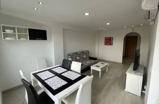 BEAUTIFUL APARTMENT CLOSE TO THE BEACH
