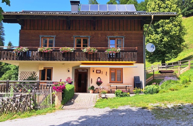Beautiful apartment for 3 people with WIFI, TV, terrace, pets allowed and panoramic view