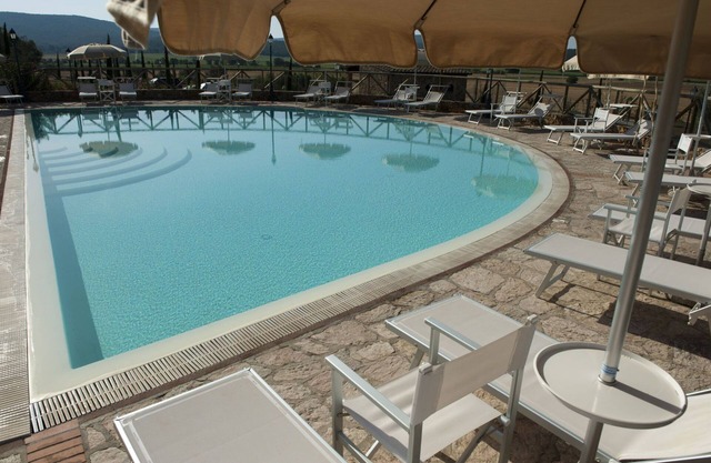 Beautiful apartment for 4 guests with pool, TV and panoramic view