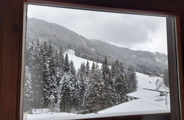 Beautiful apartment for 6 people with WIFI, TV and balcony