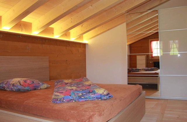 Beautiful apartment for 10 guests with TV and balcony
