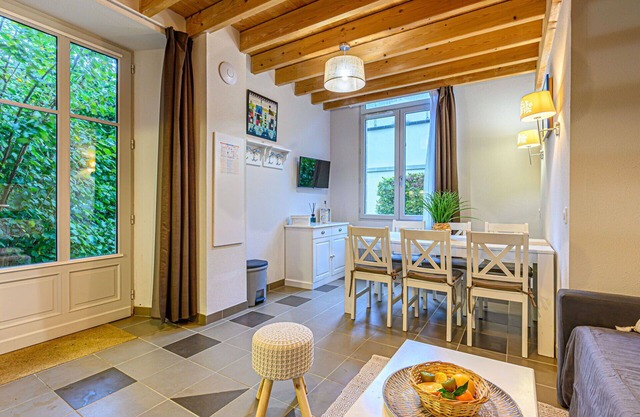 Beautiful apartment for 6 people with pool, WIFI, TV and terrace