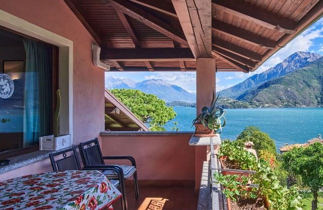 Beautiful apartment for 5 guests with A/C, WIFI and balcony