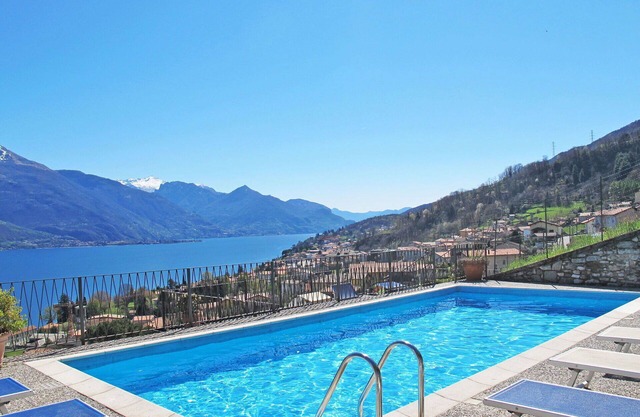 Beautiful apartment for 4 people with A/C, pool, WIFI, TV, terrace and parking