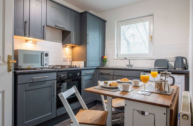 Beautiful apartment for 4 guests with WIFI, TV and parking