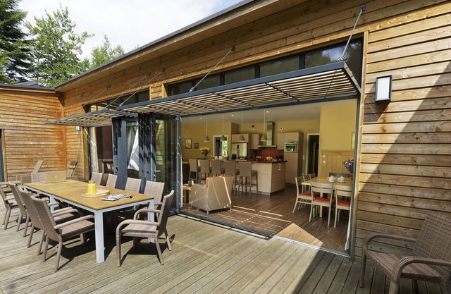 Beautiful apartment in villa for 6 guests with pool, WIFI, TV and terrace