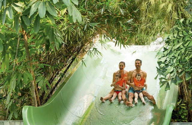 Beautiful apartment in villa for 4 people with WIFI, pool, hot tub, TV and terrace