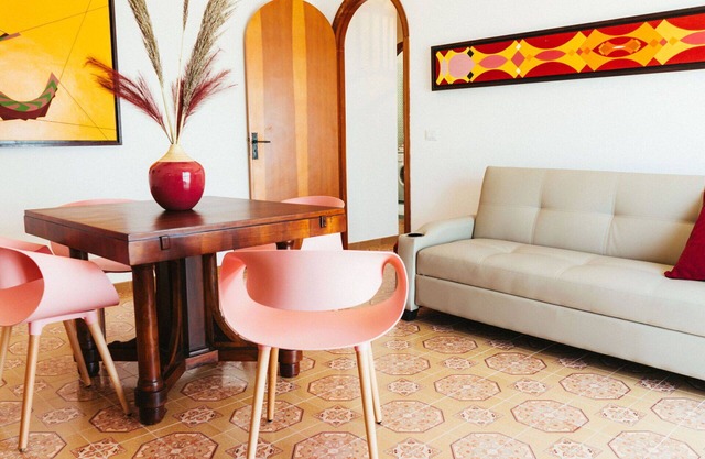 Beautiful apartment in villa for 5 people with WIFI, TV, balcony and pets allowed