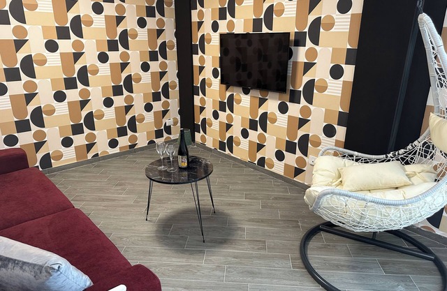 Beautiful Apartment in Villa with Terrace and Jacuzzi