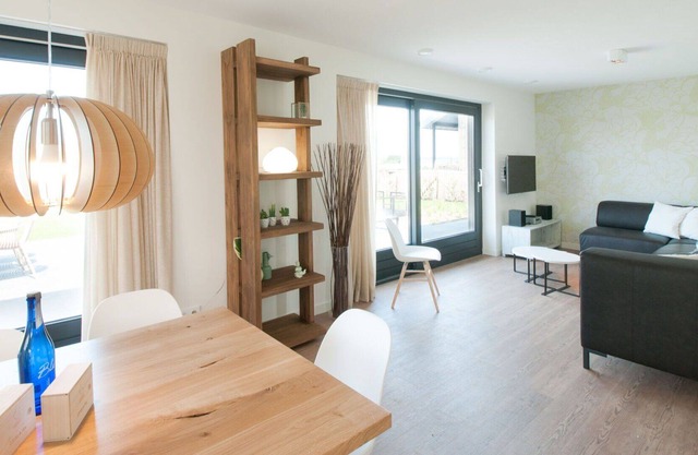 Beautiful apartment in villa for 10 people with WIFI, TV and parking