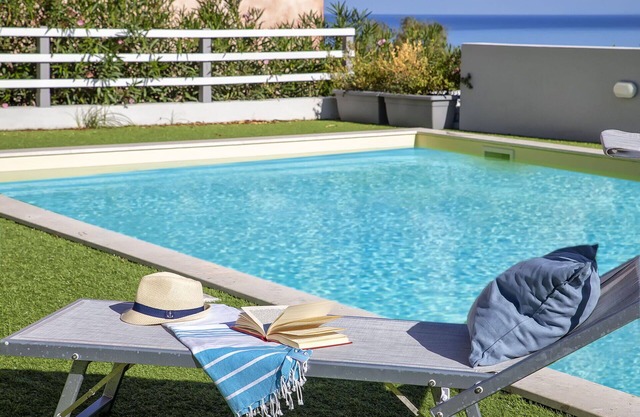 Beautiful apartment for 5 people with WIFI, pool, A/C, TV and terrace
