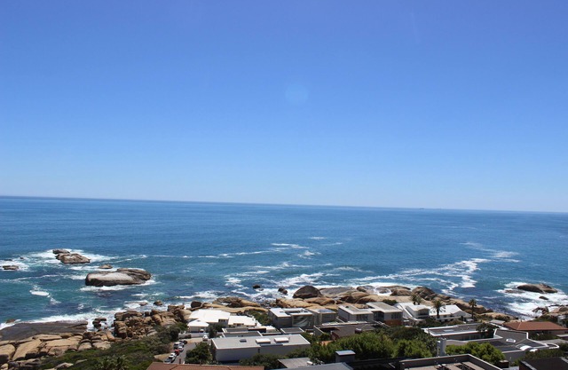 Beautiful apartment with stunning views in breathtaking Llandudno, Cape Town