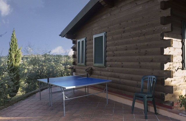 Beautiful apartment with pool, WIFI, A/C, TV, terrace and panoramic view, close to San Gimignano