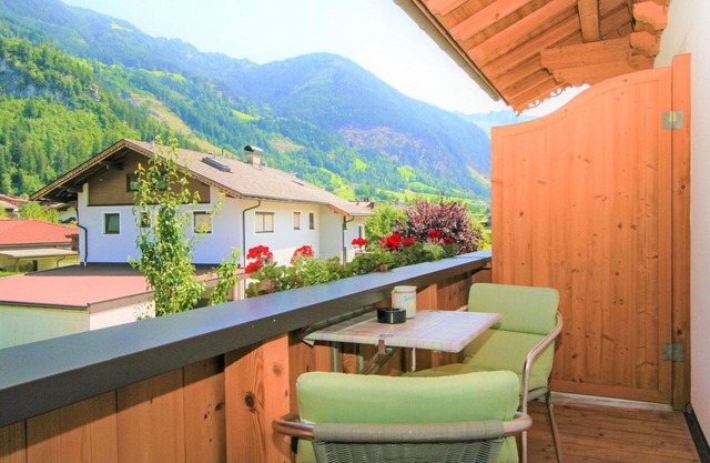 Beautiful apartment for 6 people with WIFI, TV and balcony
