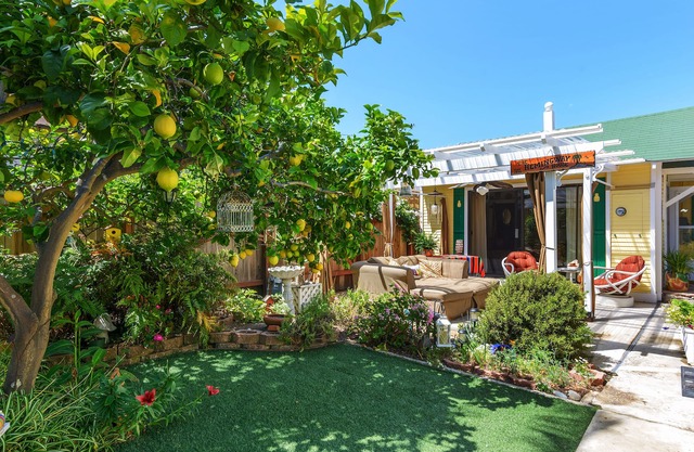 Beautiful beach cottage only steps from the beach, private yard, kids welcome!