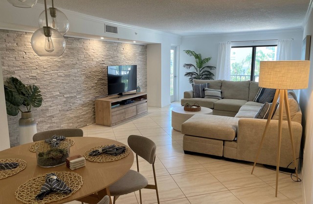 Beautiful Beachfront Sand Key 2 Bedroom Condo
