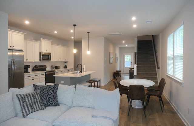 Beautiful Bluffton Home - Close to all