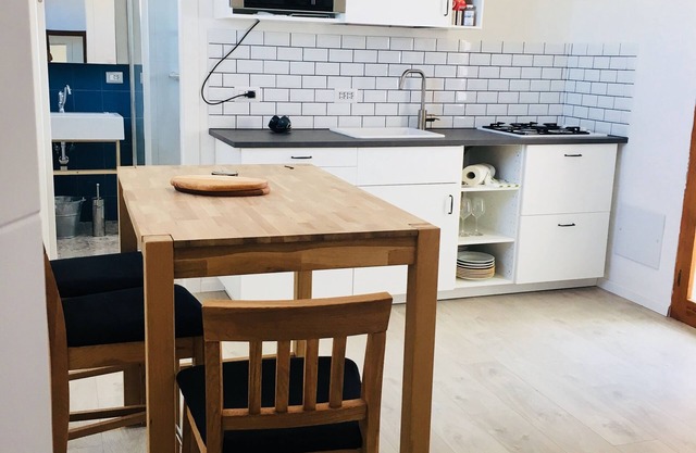 Beautiful Brand new apartment close to the beach