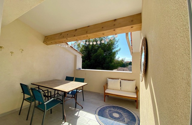 Beautiful, bright duplex apartment in Marseille