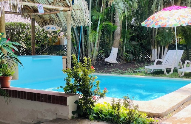Beautiful Chalet Puerto San Jose, beach private pool 5 bedrooms 5 parking spaces