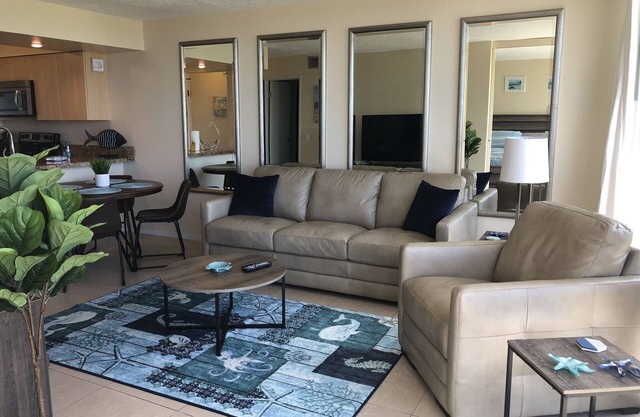 Beautiful Condo located at Makaha Valley Towers