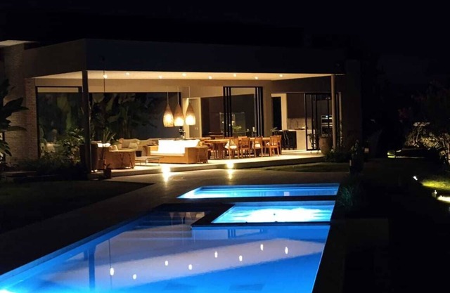 Beautiful Country House in gated community Come enjoy Colombia's Coffee Region .