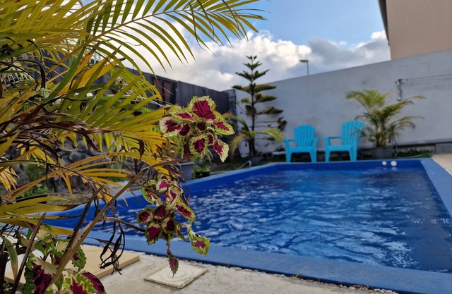Beautiful, cozy, recent, bright apartment 15 min from Gillot airport