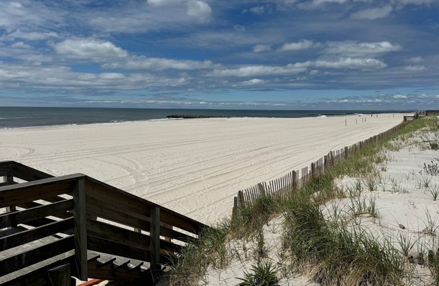 Beautiful Custom Beach House, Steps to Beach