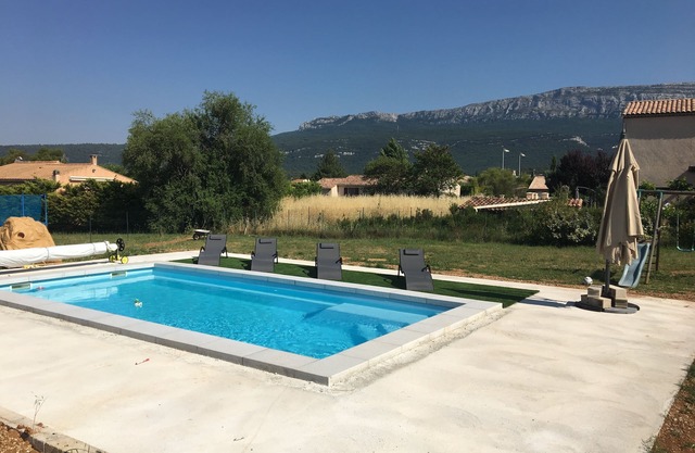 Beautiful detached house with swimming pool