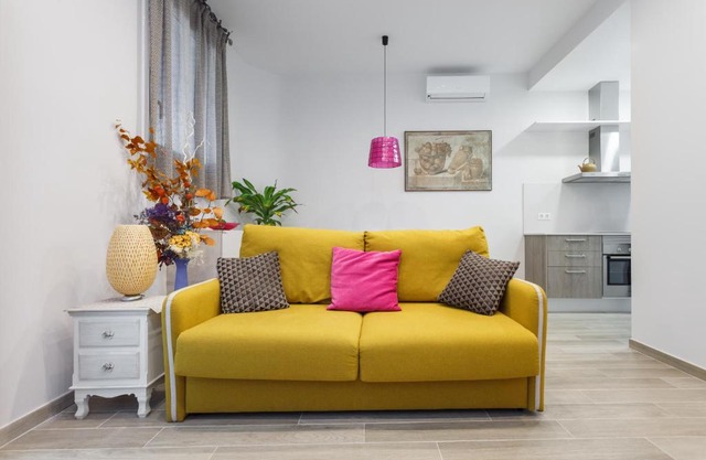 Beautiful Apartment 20 minutes from city center