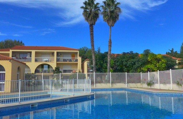 Beautiful apartment for 4 people with WIFI, A/C, pool, TV, terrace and pets allowed