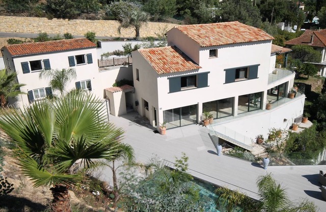 Beautiful new villa with panoramic sea view