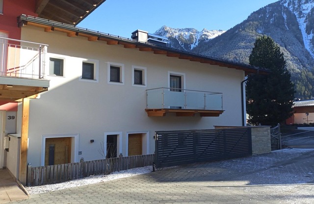 Beautiful holiday flat in Krimml near waterfalls