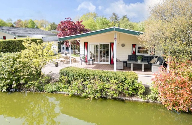 Beautiful holiday home by the water | Large garden