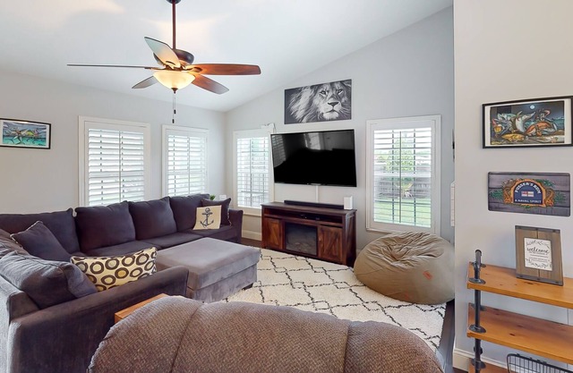 Beautiful home in a great location with enclosed yard, fireplace, & central AC