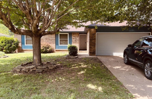 Beautiful Home in PERFECT Location! So Cozy!