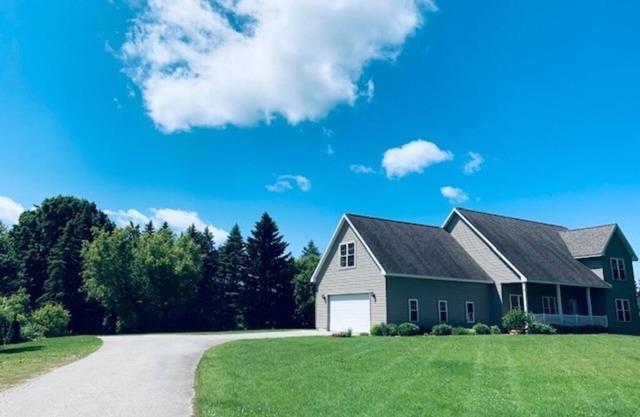 Beautiful Home In The Heart Of It All