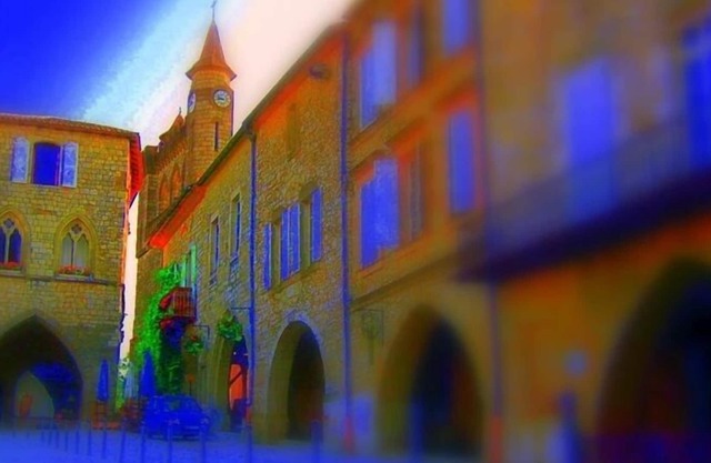 Beautiful Home near Lake and Pool in the heart of Monflanquin