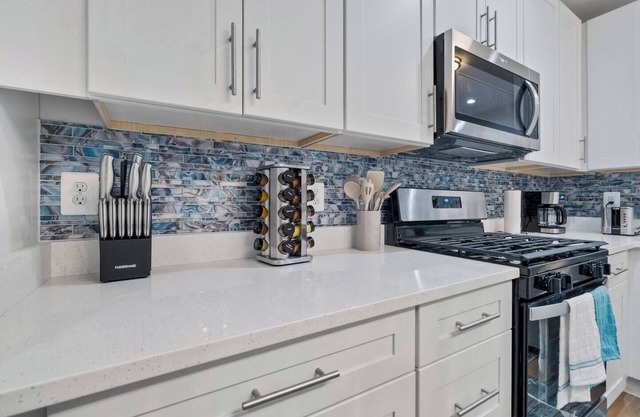Beautiful home w/Keyless Entry Near Inner Harbor