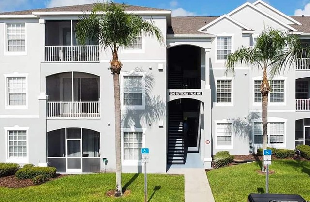 Beautiful home with resort pool and space for the whole family